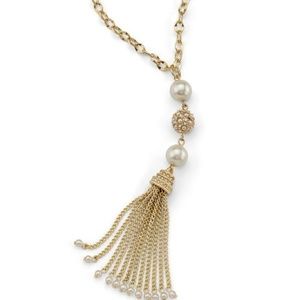 Long pearl and gold necklace
